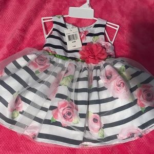 Infant dress 6/9 months. Perfect for Easter!